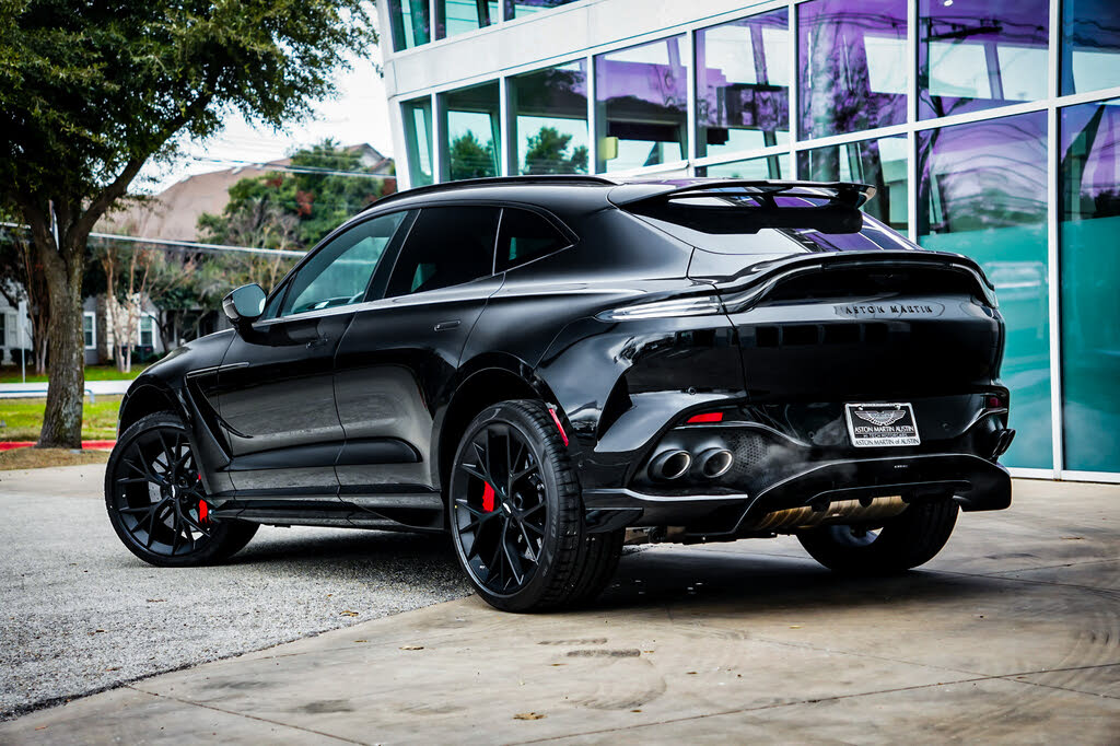 2025 Aston Martin DBX