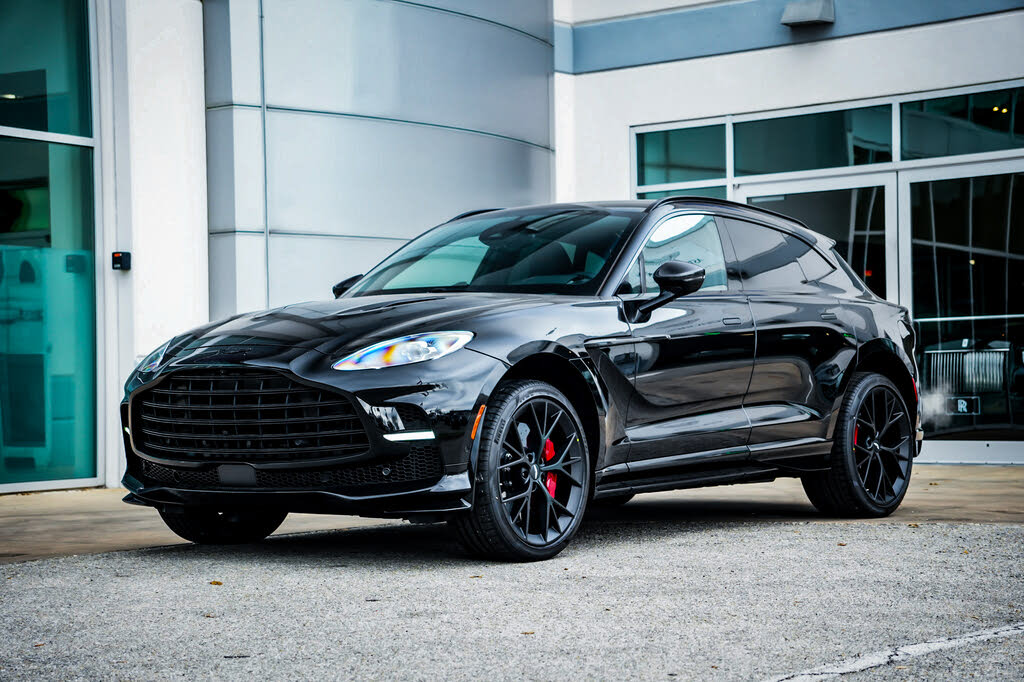 2025 Aston Martin DBX