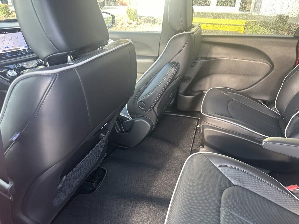 2024 Chrysler Pacifica Plug-In Hybrid