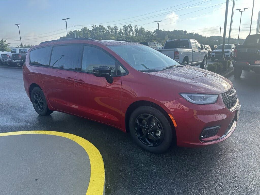 2024 Chrysler Pacifica Plug-In Hybrid