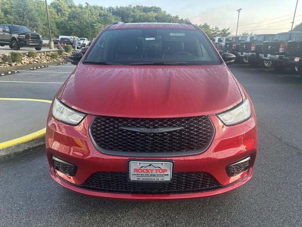 2024 Chrysler Pacifica Plug-In Hybrid