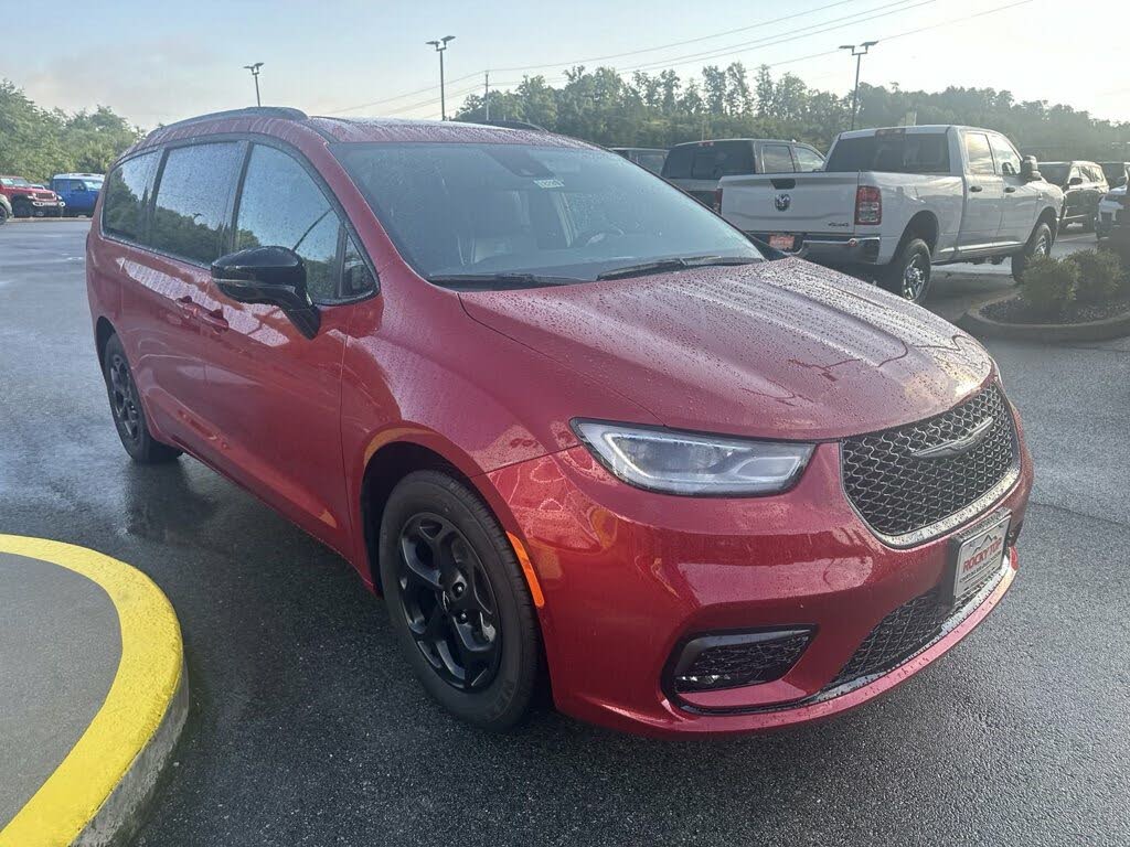 2024 Chrysler Pacifica Plug-In Hybrid