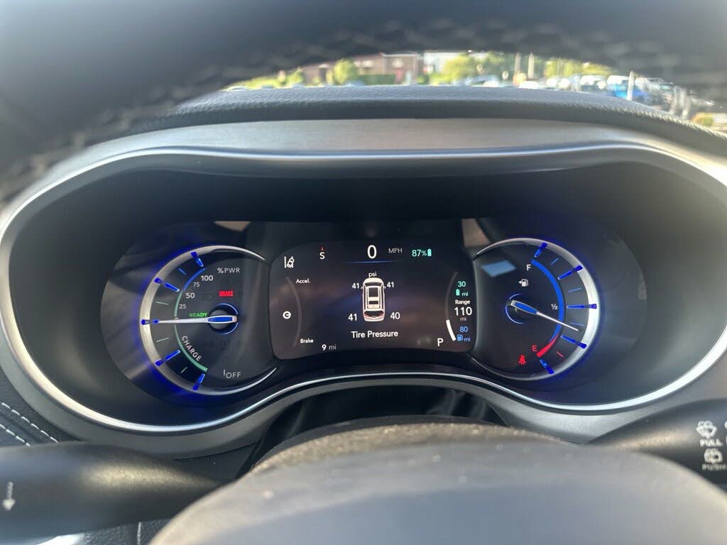2024 Chrysler Pacifica Plug-In Hybrid