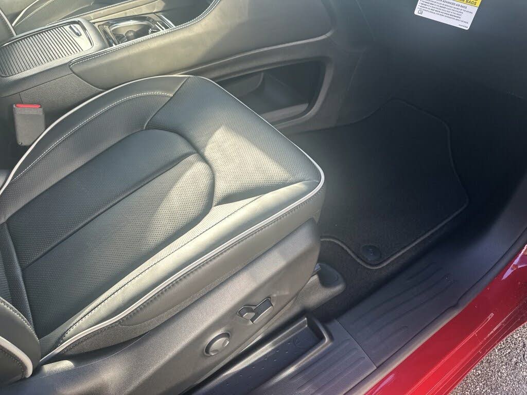 2024 Chrysler Pacifica Plug-In Hybrid