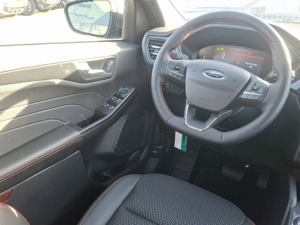 2025 Ford Escape Hybrid