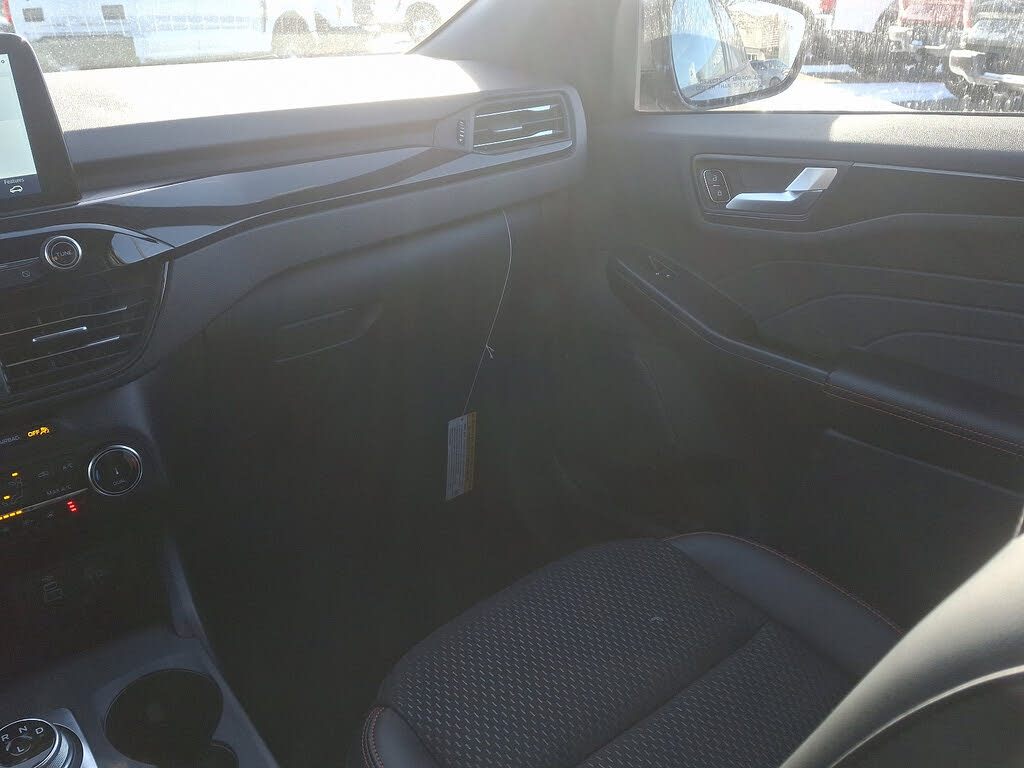 2025 Ford Escape Hybrid