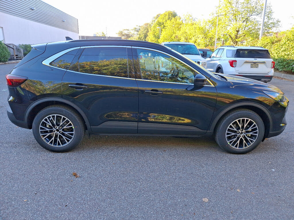 2025 Ford Escape Plug-In Hybrid