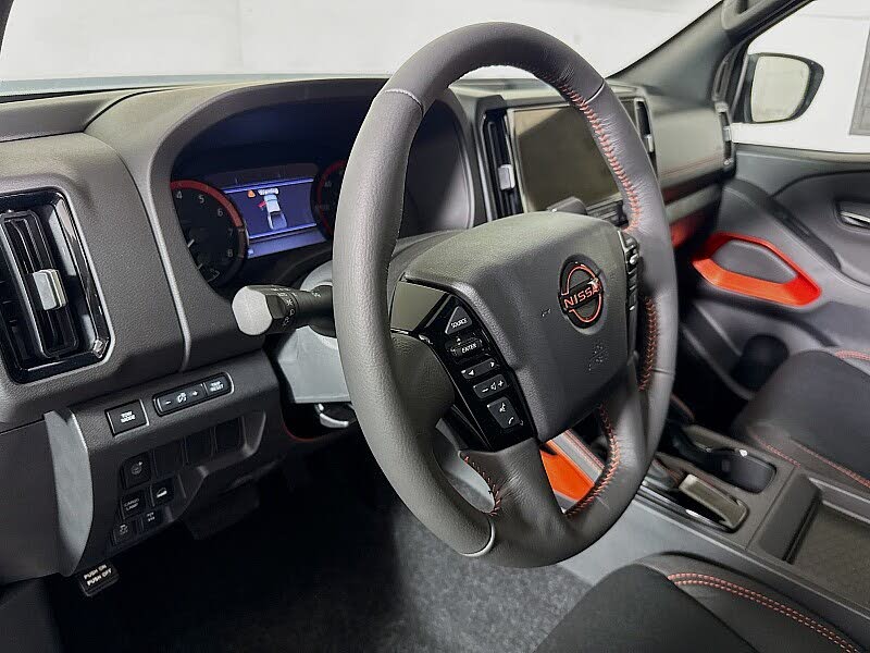 2025 Nissan Frontier