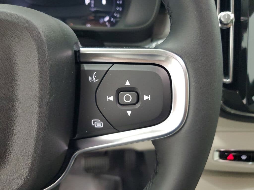 2026 Volvo XC40