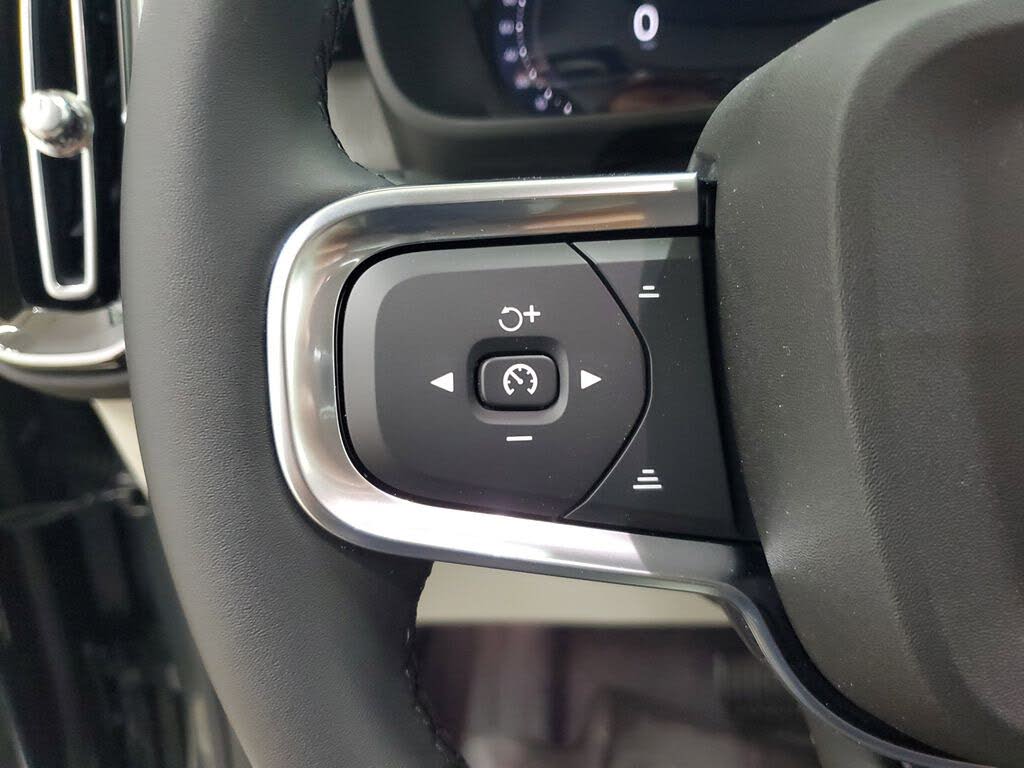 2026 Volvo XC40