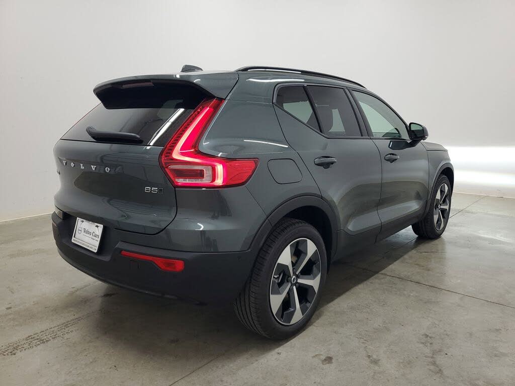 2026 Volvo XC40