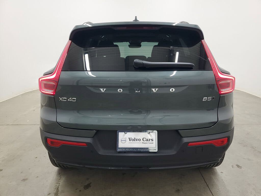 2026 Volvo XC40