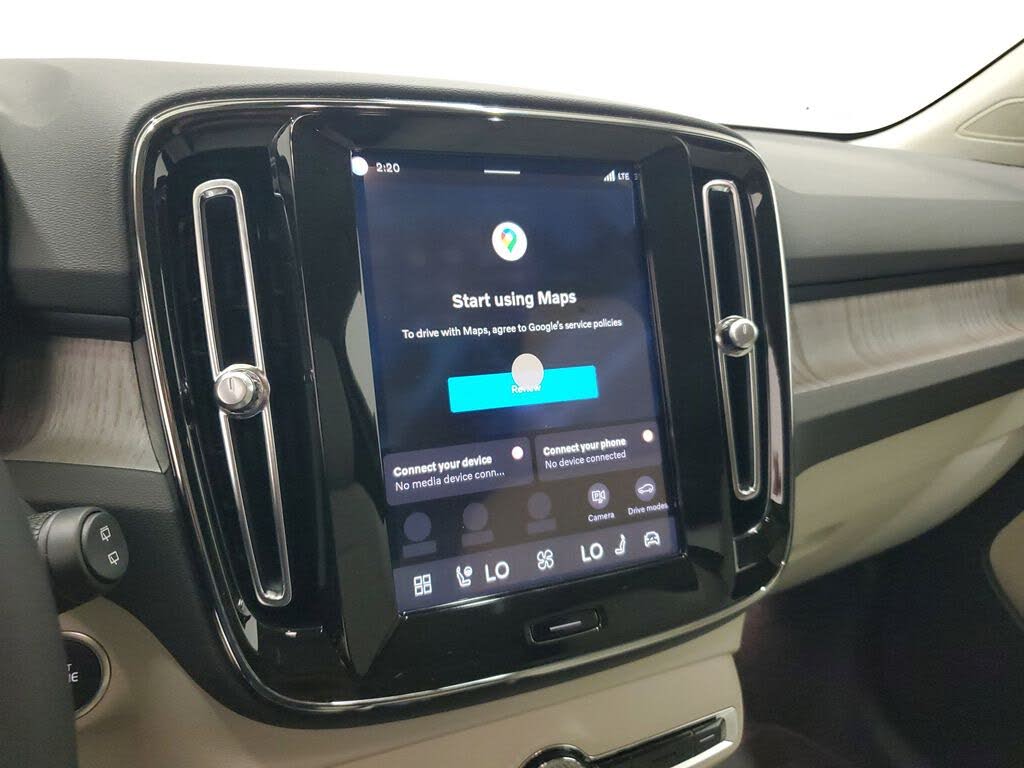 2026 Volvo XC40