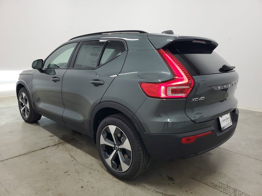 2026 Volvo XC40