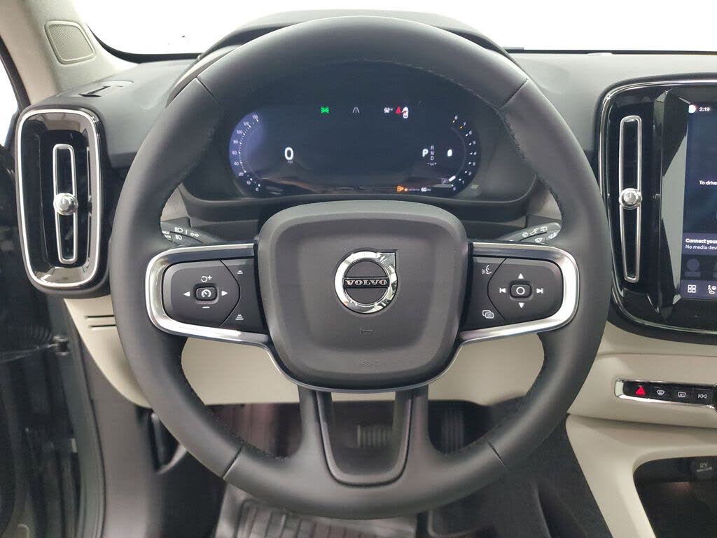 2026 Volvo XC40