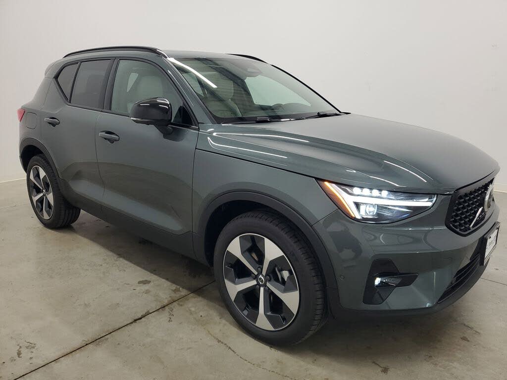 2026 Volvo XC40