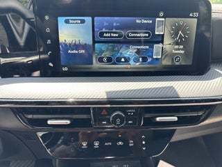 2025 Nissan Kicks