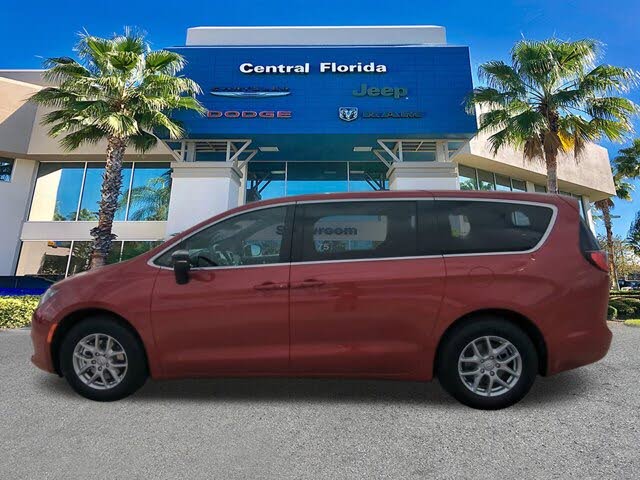 2026 Chrysler Voyager