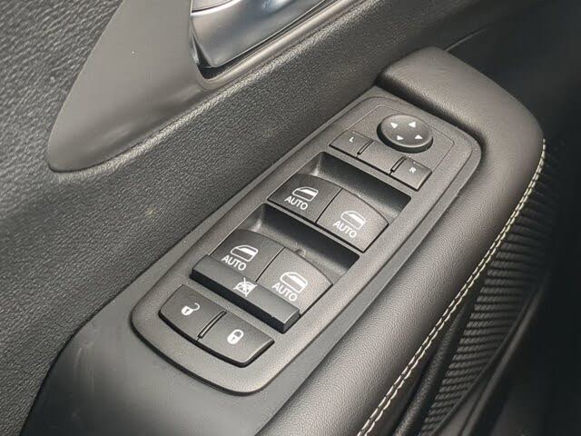 2026 Chrysler Voyager