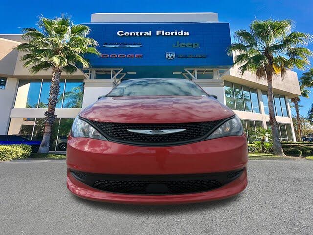 2026 Chrysler Voyager