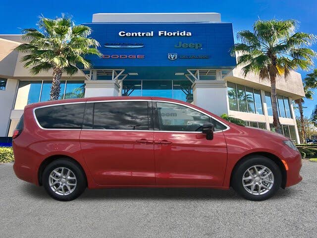 2026 Chrysler Voyager