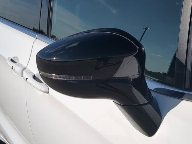 2026 Chrysler Voyager