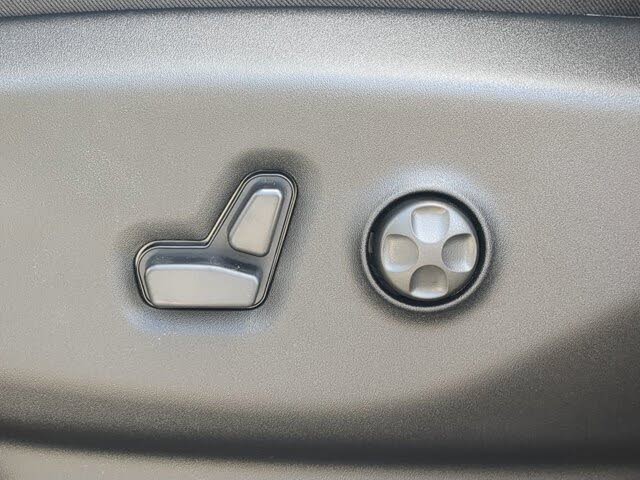 2026 Chrysler Voyager