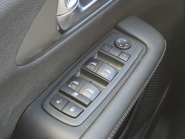 2026 Chrysler Voyager