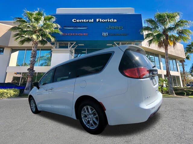 2026 Chrysler Voyager