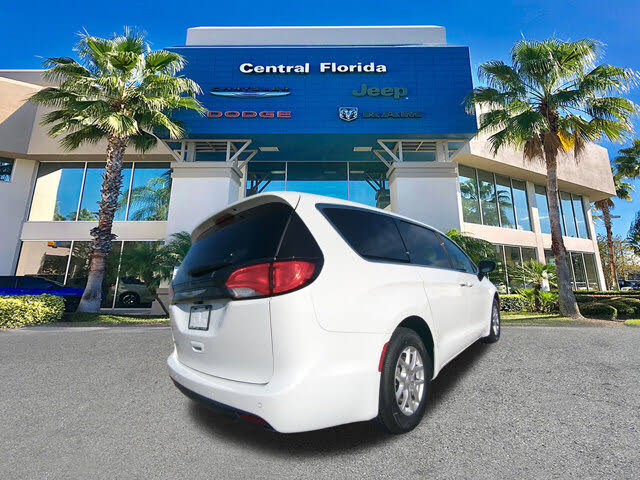 2026 Chrysler Voyager