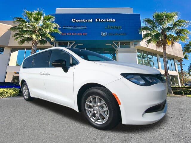 2026 Chrysler Voyager