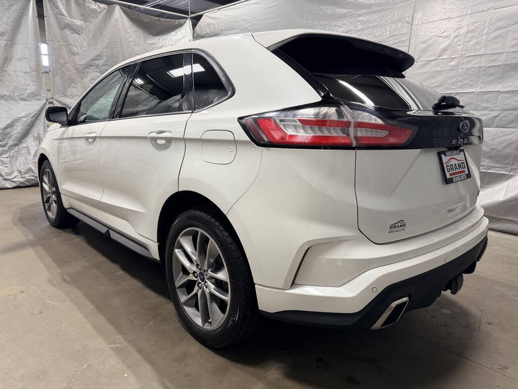 2022 Ford Edge