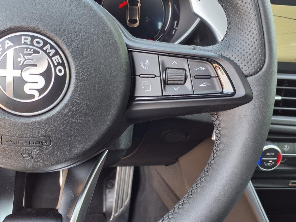 2025 Alfa Romeo Giulia