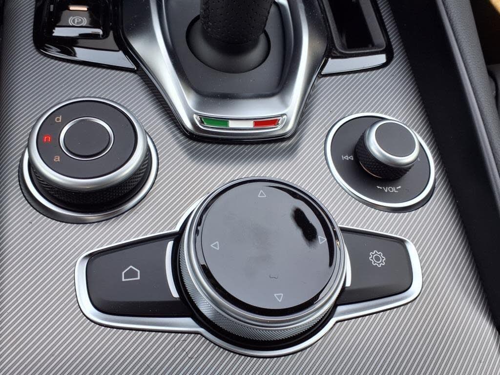 2025 Alfa Romeo Giulia