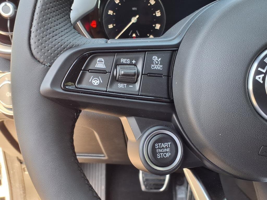 2025 Alfa Romeo Giulia