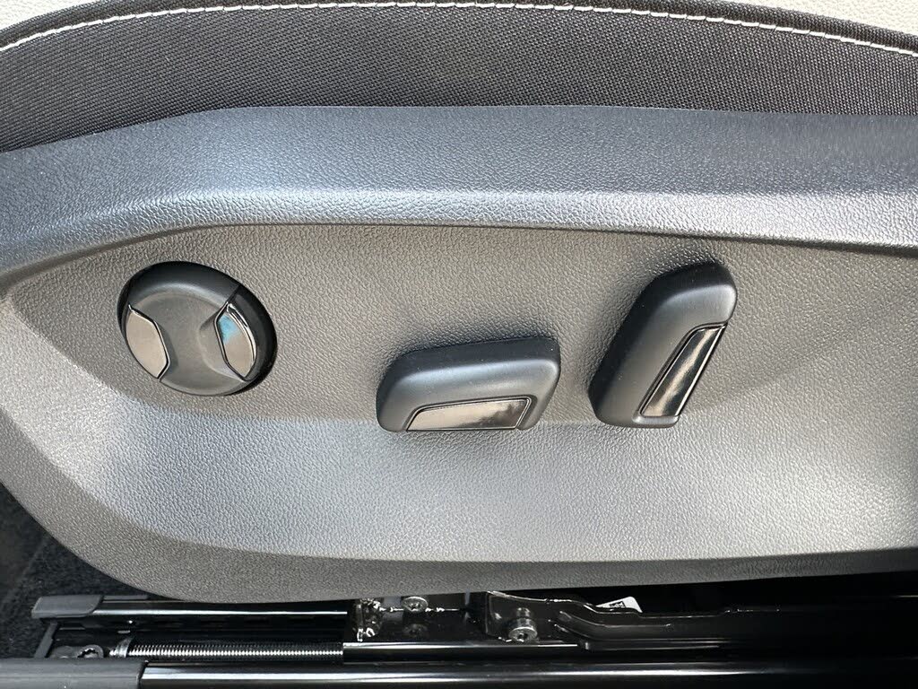2026 Volkswagen Taos