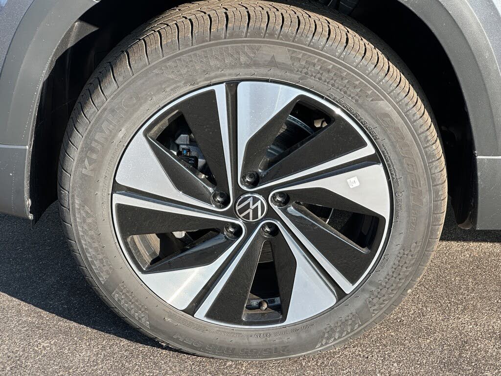 2026 Volkswagen Taos