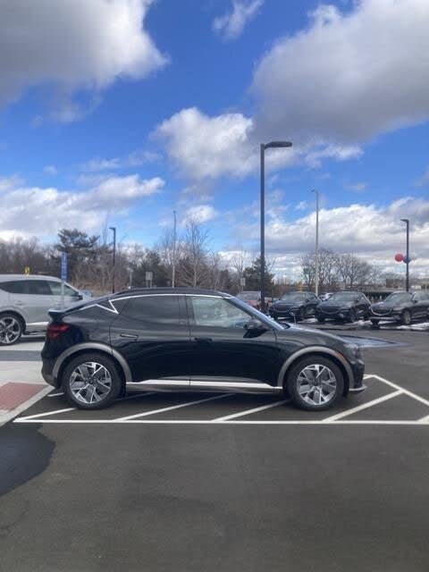 2025 Genesis GV60
