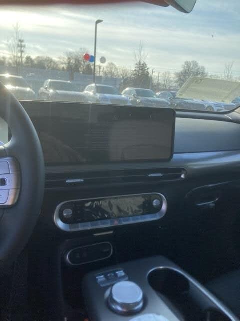 2025 Genesis GV60