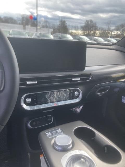 2025 Genesis GV60