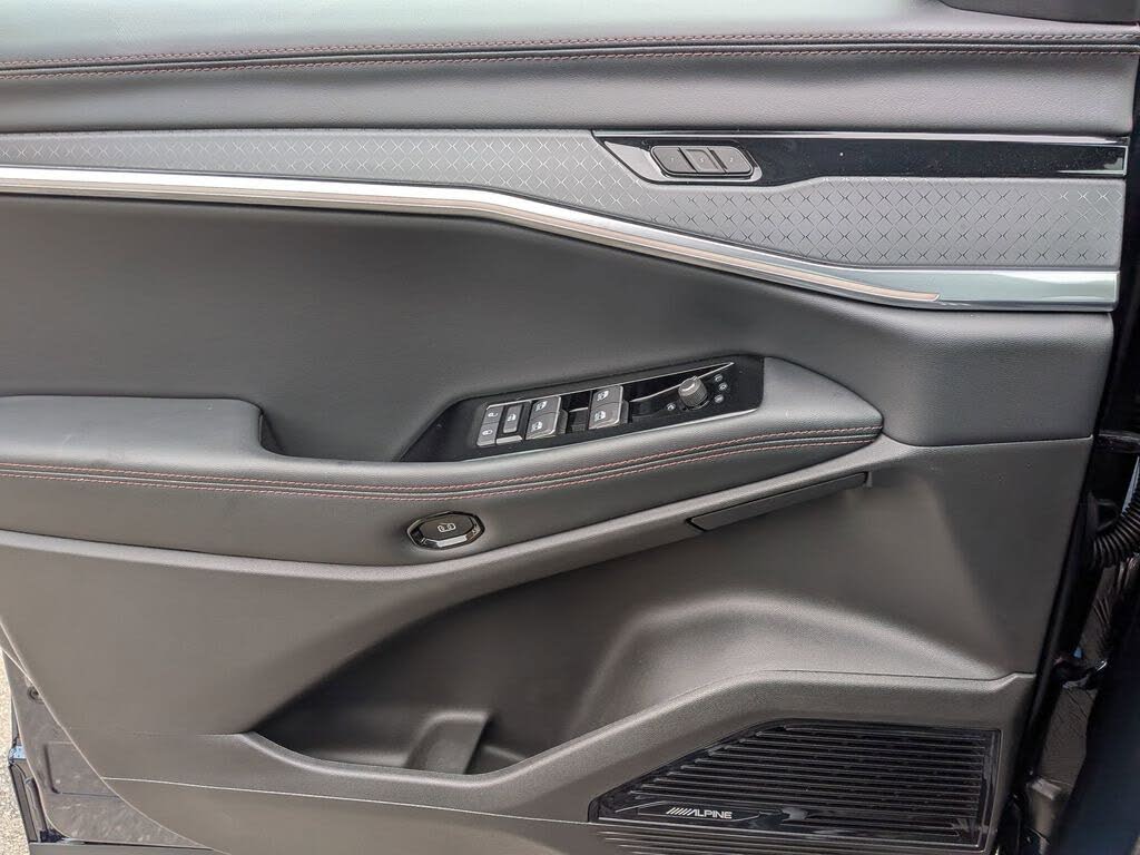 2025 Jeep Wagoneer S