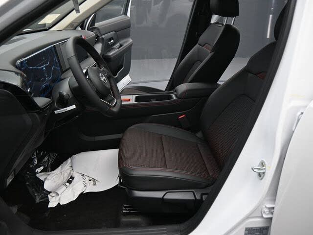 2025 Nissan Kicks