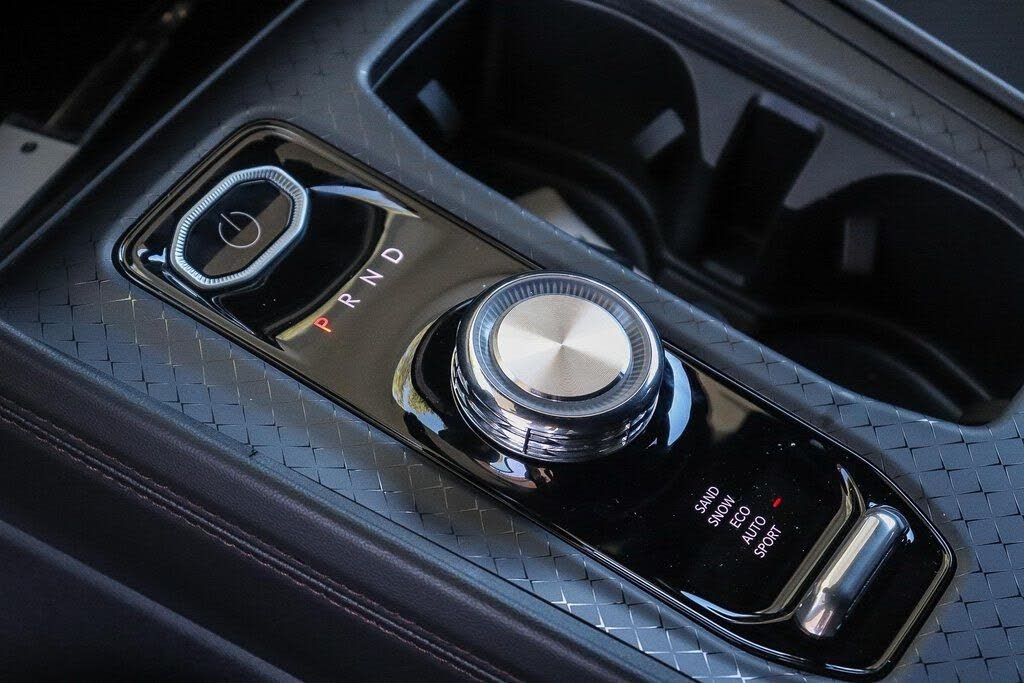 2025 Jeep Wagoneer S