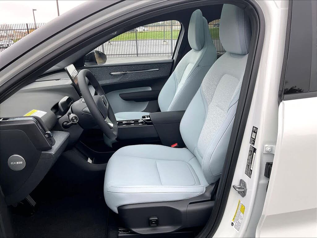 2025 Volvo EX30