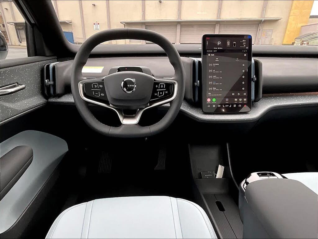 2025 Volvo EX30
