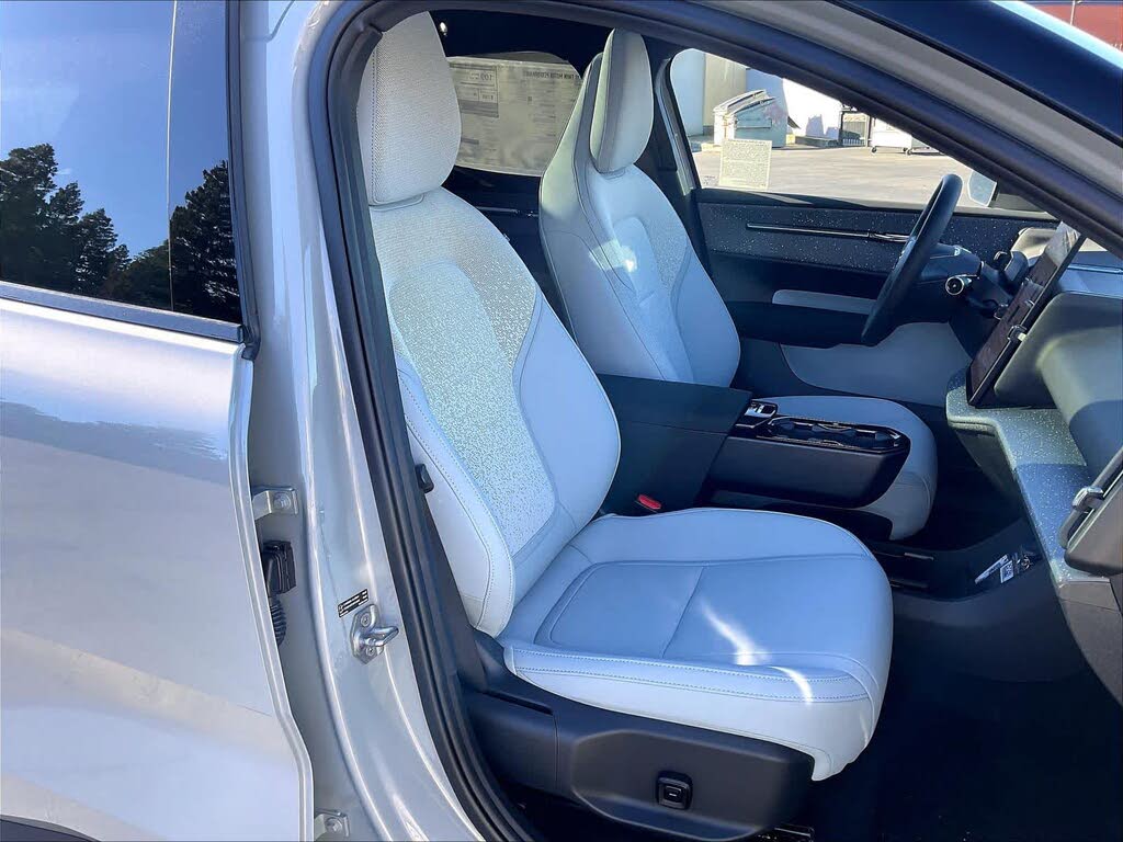 2025 Volvo EX30