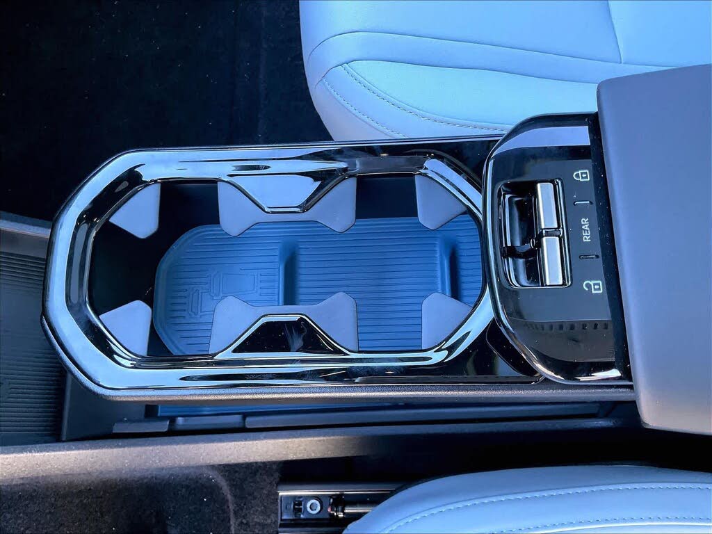 2025 Volvo EX30