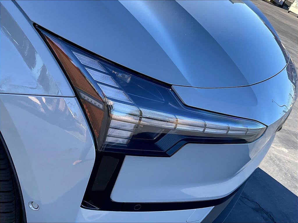 2025 Volvo EX30