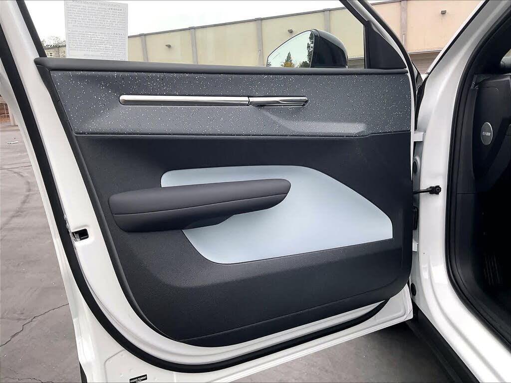 2025 Volvo EX30