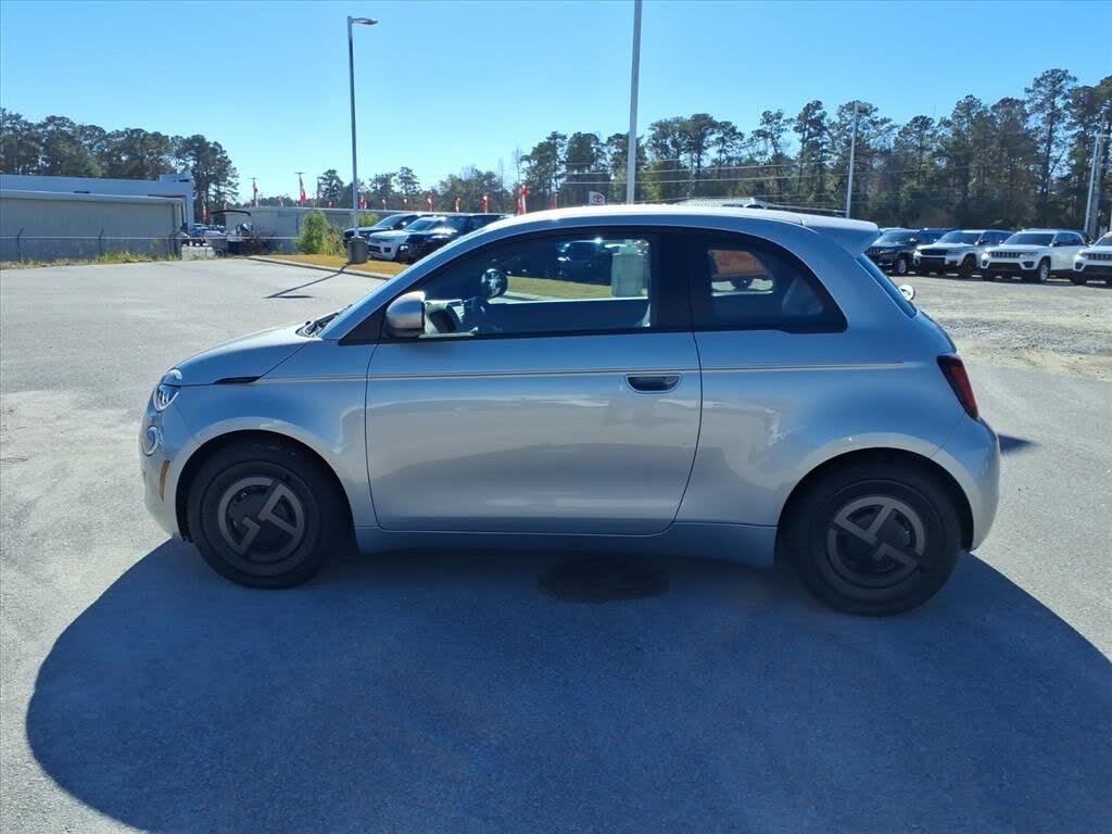 2025 FIAT 500e